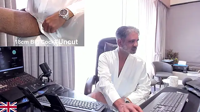 OnlineBossUK Pertunjukan Webcam