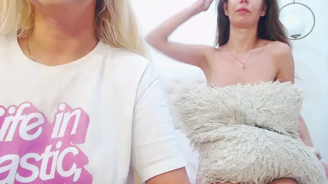 BarbieDool 在線直播表演