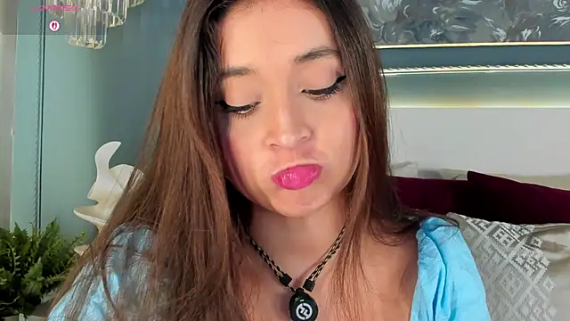 MiaKay1 live XXX chat