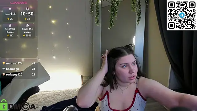 Онлайн чат XXX Maya_Raay