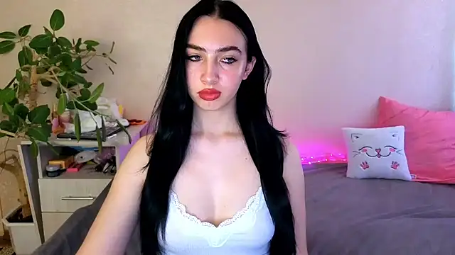 WildKittenX_'s Live XXX Chat