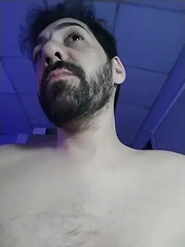 nicedick_bro élő XXX-chatje