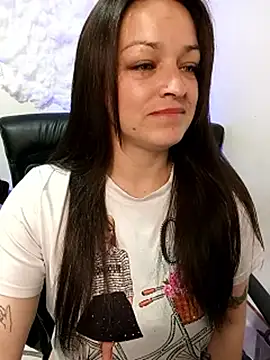 XXX chat uživo modela Isa_bluee