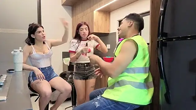 Hall_sextape 即時 XXX 聊天