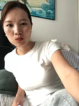 Mile-m 在線直播表演