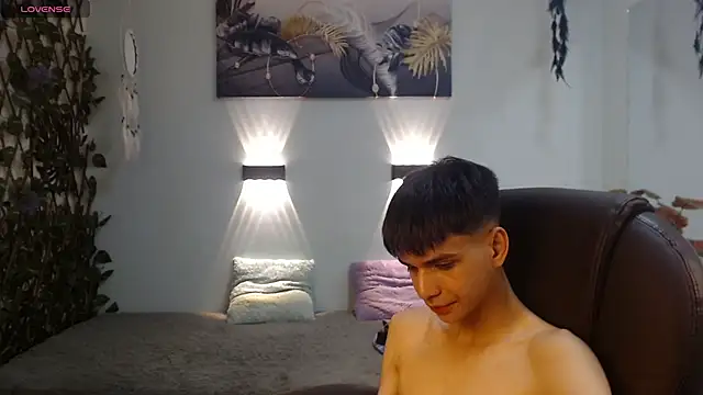 Chat +18 de maxim_rod ao vivo