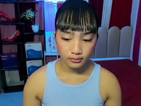 Urasianalodia 在線直播表演