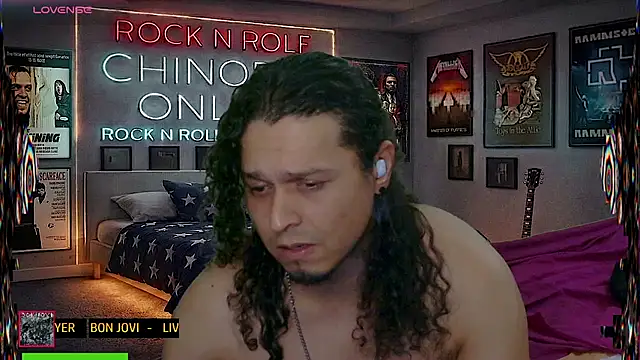 Show modela chino_roz na web-kameri