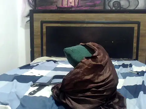 Show de AlbertBigCock na webcam