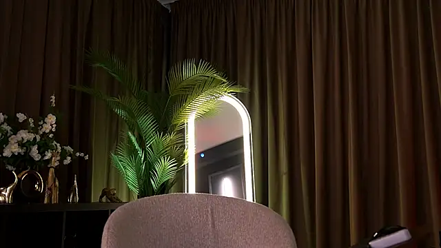 BrainyBelle's Live XXX Chat