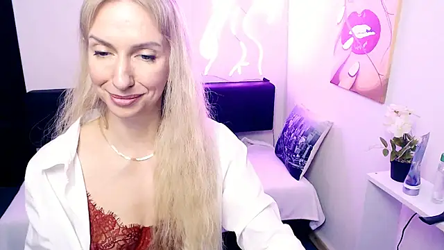 Chat +18 de Cute_Smile_Shy ao vivo