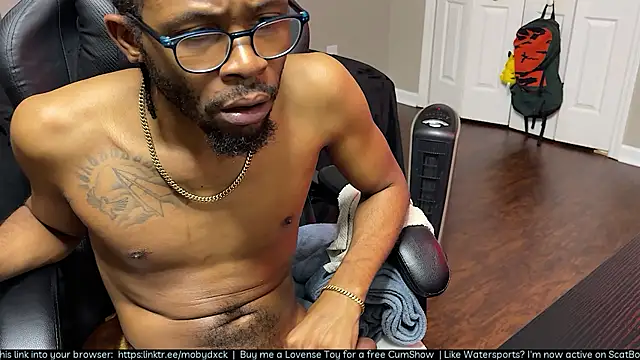 Chat +18 de MobyDxck ao vivo