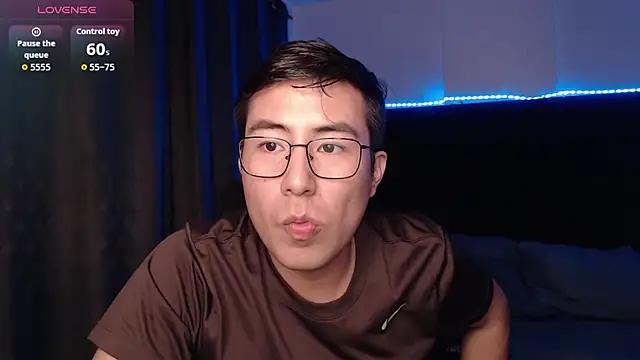 andrewmhilton_'s Webcam Show