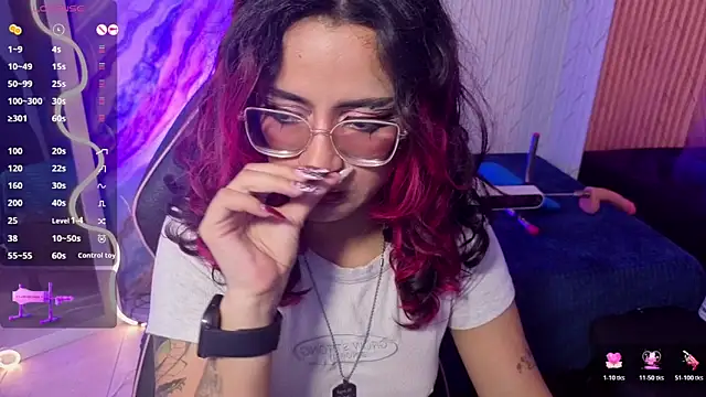 kristen_tay Chat XXX in diretta