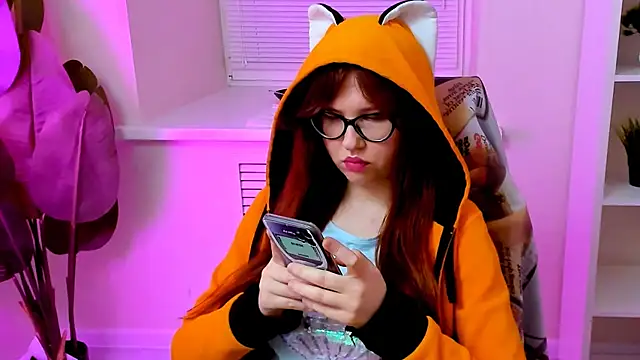 CarolGiggly's Live XXX Chat