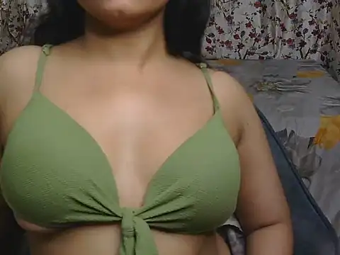 Avni-kumarii's Webcam Show