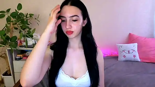 WildKittenX_のライブXXXチャット