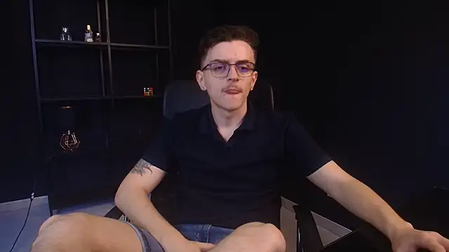 FelixStarkk 在線直播表演