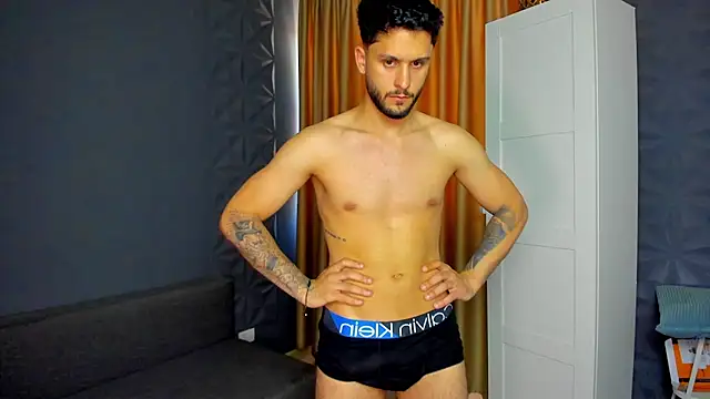 TroyWadee Live XXX-chat
