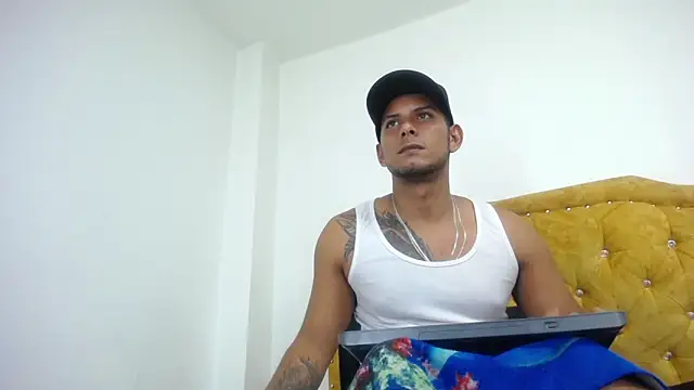 Chris_Dick23 Webcamshow