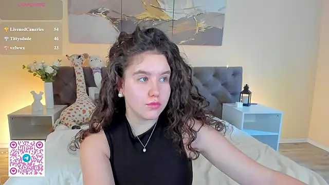 Ariella_Sol Adlı Modelin Canlı XXX Sohbeti