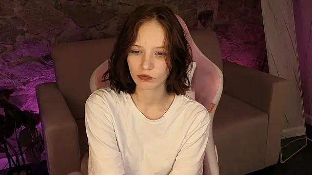 دردشة AliceJohansone الجنسية المباشرة