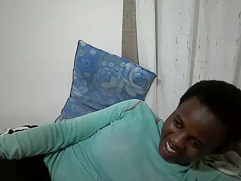 queen_beev élő XXX-chatje