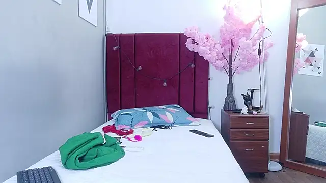 lindaa022 라이브 XXX 채팅