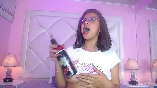 Bilik Sembang Langsung Tinaa_Monroe