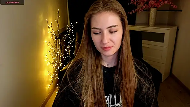 Chain_Alice Adlı Modelin Canlı XXX Sohbeti