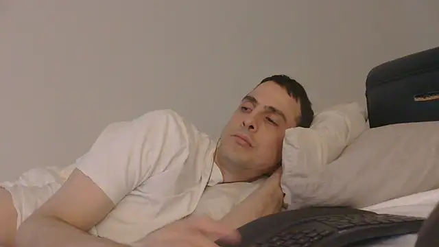 BetaGuy25 webkamerás műsora
