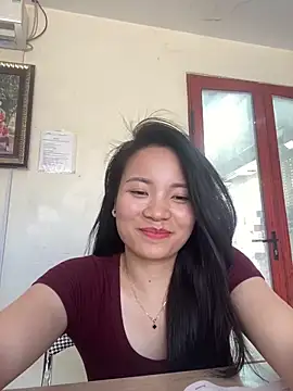 Charming-girl-'s Live XXX Chat