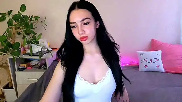 دردشة WildKittenX_ الجنسية المباشرة