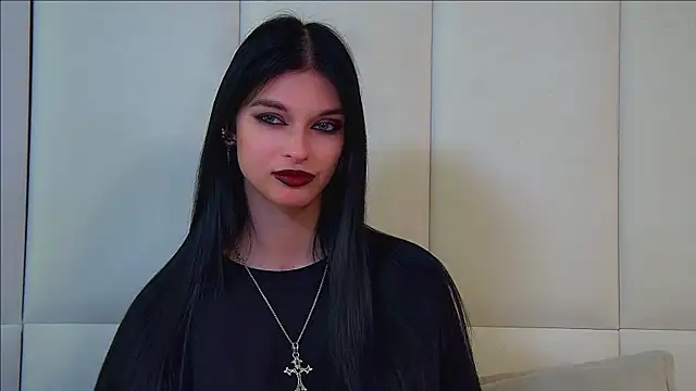 BeverlyMost live XXX chat