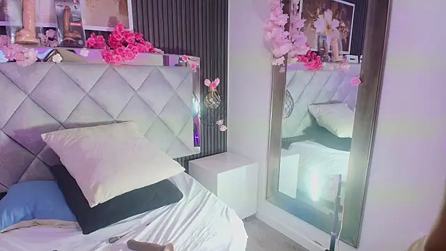 Sara_Chanel_ Live XXX-Chat