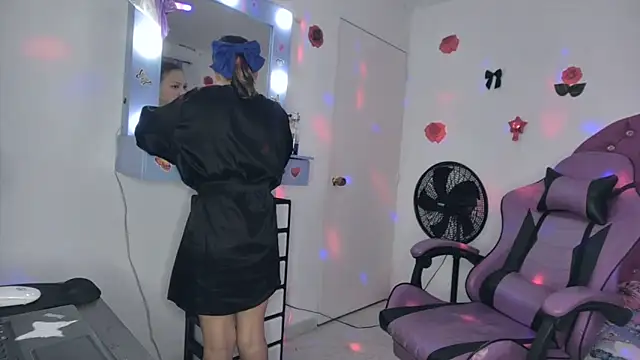 soffy_rosses' Live XXX Chat