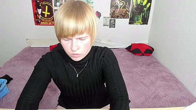Cattie_w_ Adlı Modelin Canlı XXX Sohbeti