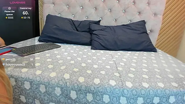 Amapolaa1 Adlı Modelin Canlı XXX Sohbeti