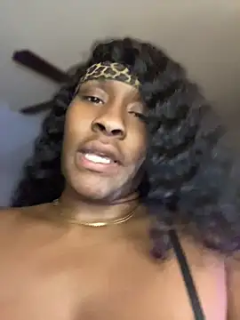 ItsForeignbabe's Webcam Show