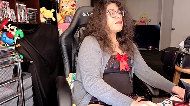 Show modela ShinyCherub na web-kameri