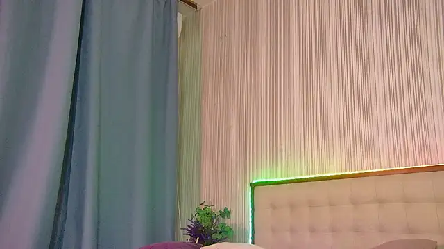 Chat +18 de RubyValen ao vivo