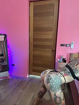 mommyselenafit_ Show Webcam