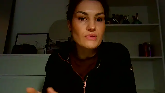 Ms-Lust1- – Live XXX-chat