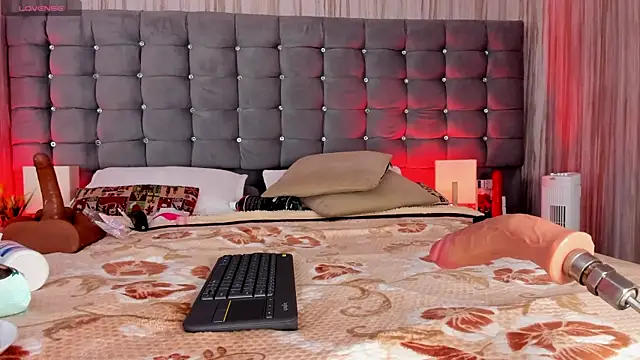 Poacahontasfg's Webcam Show