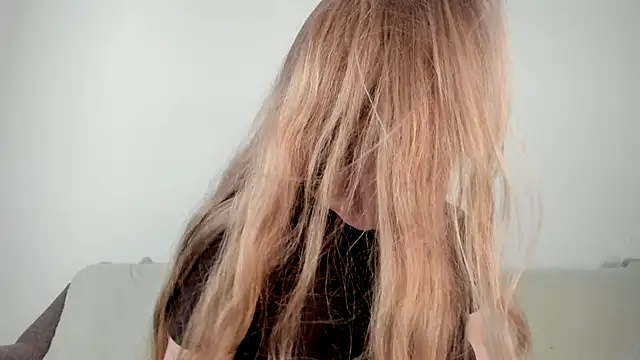 MiaMews' Live XXX Chat