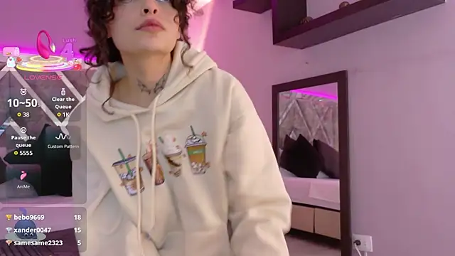 Chat +18 de KatherineGomez ao vivo