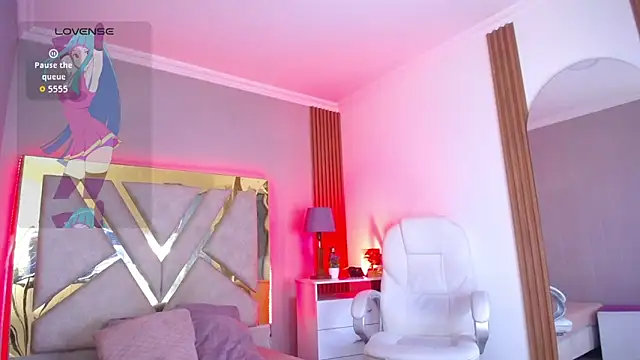 Tiffany_Valentiine Adlı Modelin Web Kamerası Şovu
