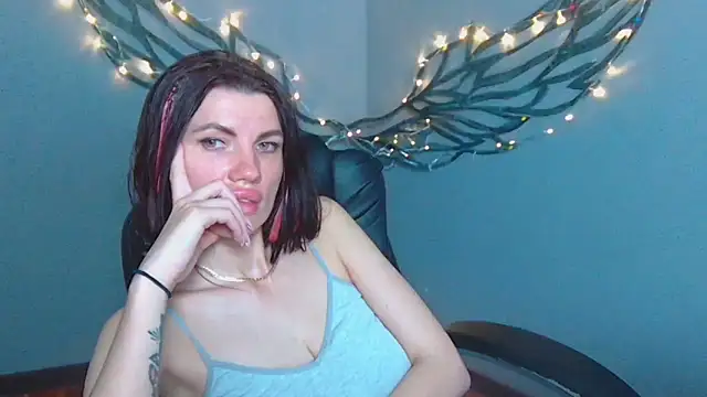 MilaLoona Chat XXX in diretta