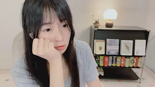 Onechestnut's Live XXX Chat