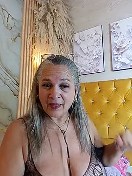 Misevien Live XXX chat